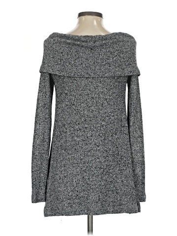 Eri + Ali Long Sleeve Turtleneck (view 2)