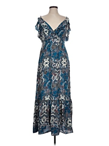 Xhilaration Casual Dress (view 1)