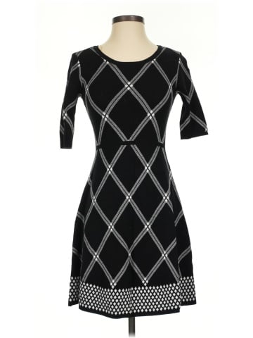 Sandra Darren Casual Dress (view 1)