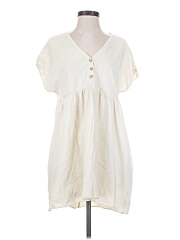 Urban Outfitters Casual Dress (view 1)