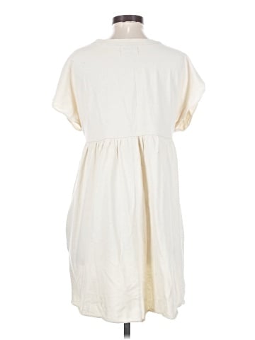 Urban Outfitters Casual Dress (view 2)