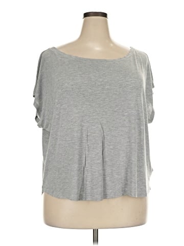 Gap Short Sleeve T-Shirt (view 1)