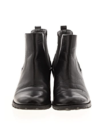 Adrienne Vittadini Ankle Boots (view 2)