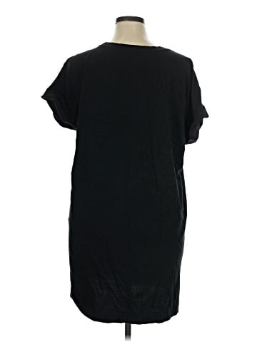 Gap Short Sleeve T-Shirt (view 2)