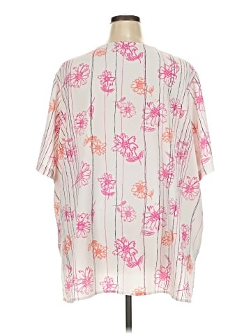 Maggie Barnes Short Sleeve Blouse (view 2)