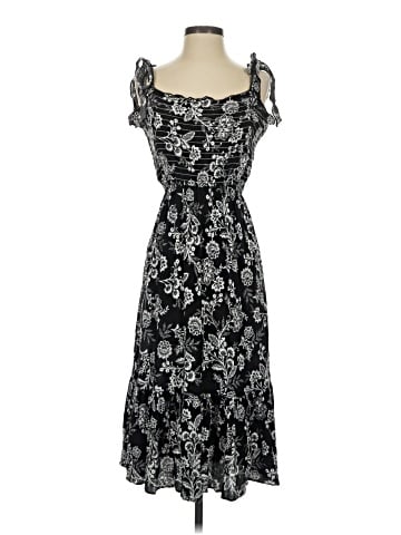 Slate & Willow Casual Dress (view 1)