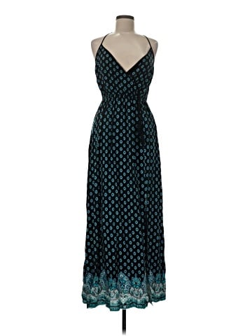 Xhilaration Cocktail Dress (view 1)