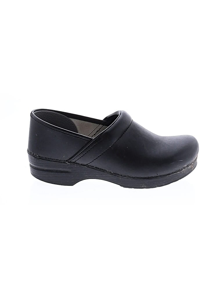 Pre-owned Dansko Mule/clog In Black