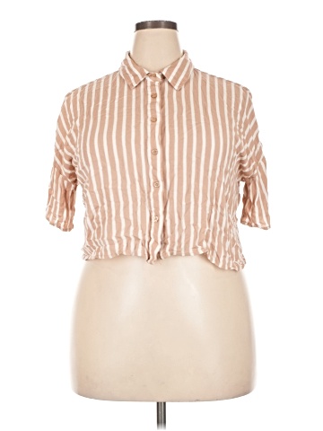 No Boundaries Short Sleeve Blouse (view 1)