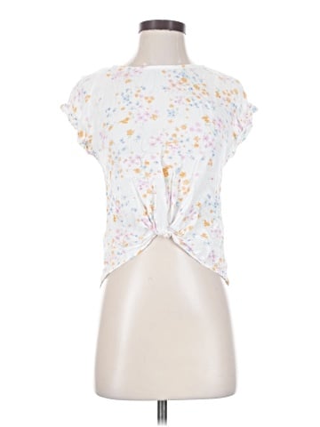 Olive and Oak Sleeveless Blouse (view 1)
