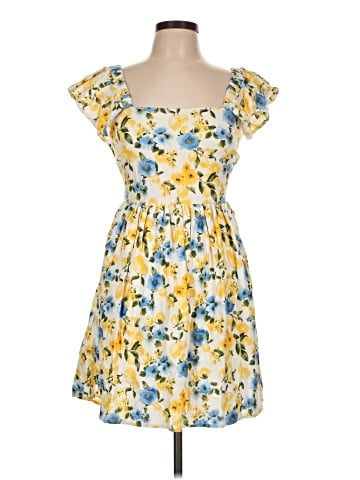 Francesca's Casual Dress (view 1)