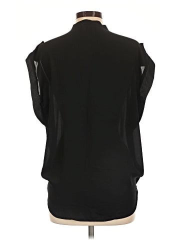 Olive and Oak Short Sleeve Blouse (view 2)