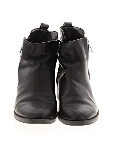 Calvin Klein Ankle Boots (view 2)