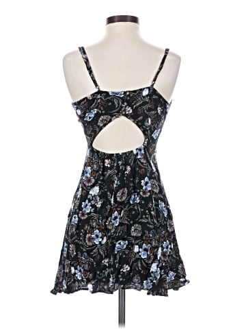 American Eagle Outfitters Cocktail Dress (view 2)