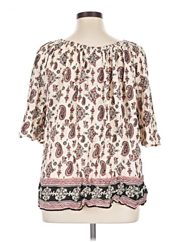 CW Classics 3/4 Sleeve Blouse (view 2)