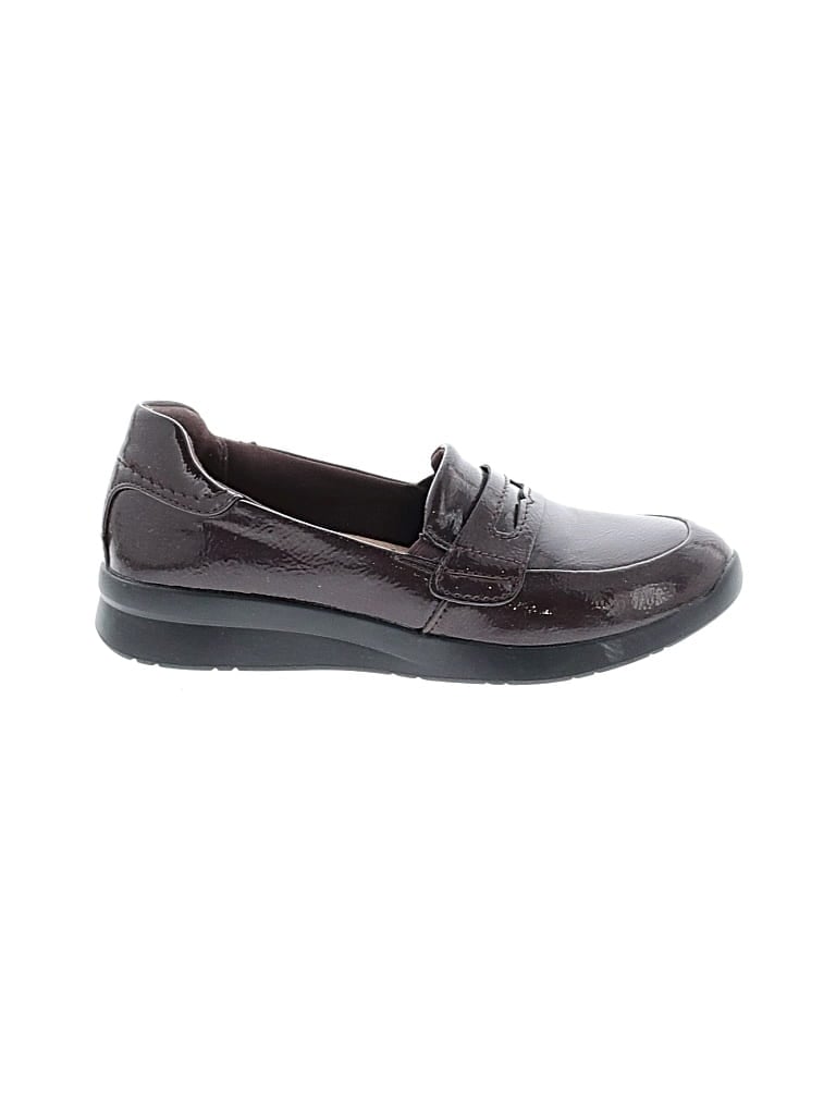 Pre-owned Clarks Flats In Burgundy