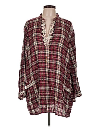 En Creme 3/4 Sleeve Blouse (view 1)