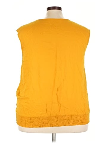 Taillissime Sleeveless Top (view 2)