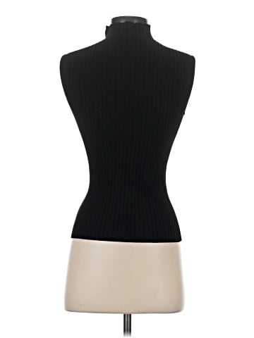 St. John Sleeveless Top (view 2)