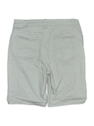 Lee Khaki Shorts (view 2)