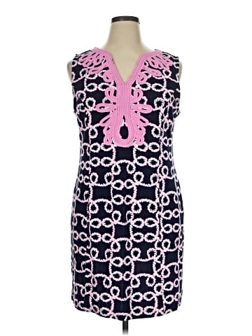 Crown & Ivy Casual Dress (view 1)
