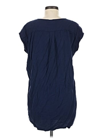 Old Navy Casual Dress (view 2)