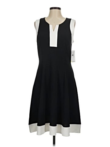 Signature by Robbie Bee Casual Dress (view 1)