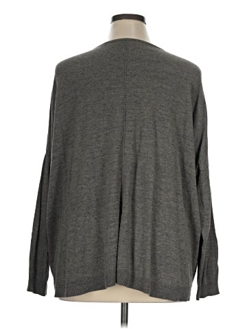 CAbi Long Sleeve Top (view 2)