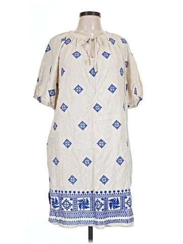 Figueroa & Flower Casual Dress (view 1)