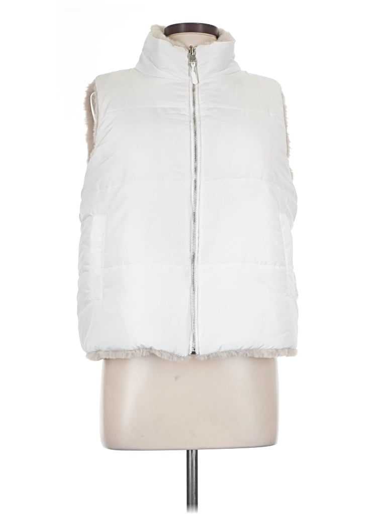 Echo Vest In White