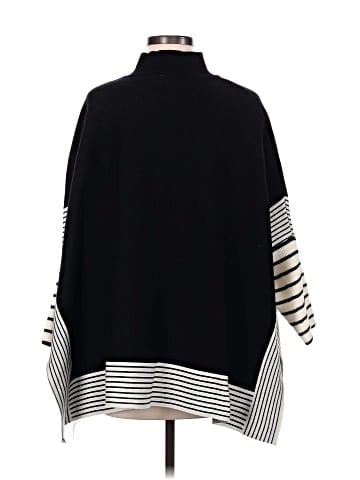 En Creme Poncho (view 2)
