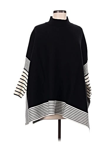 En Creme Poncho (view 1)