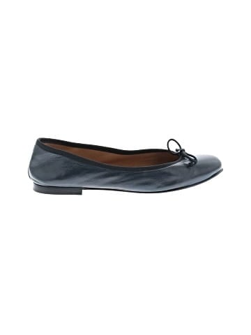 Margaux Flats (view 1)