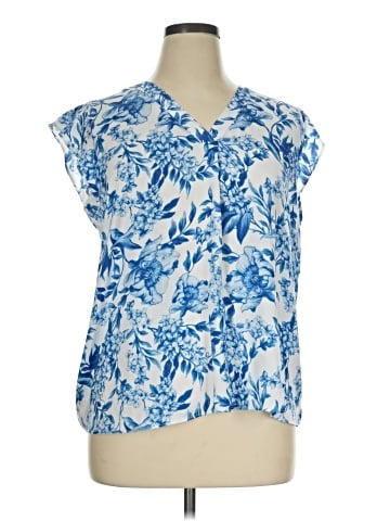 Cupcakes & Cashmere Sleeveless T-Shirt (view 1)