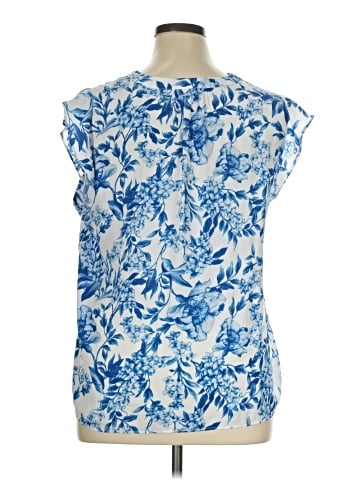 Cupcakes & Cashmere Sleeveless T-Shirt (view 2)