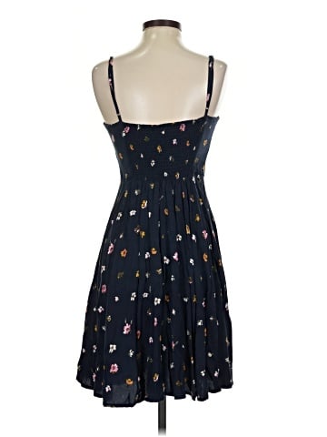 Gap Casual Dress (view 2)