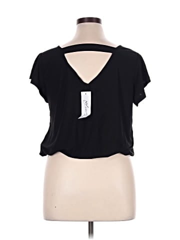 NY Collection Short Sleeve T-Shirt (view 2)