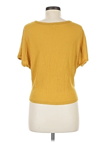 Caution to the Wind Short Sleeve Top (view 2)