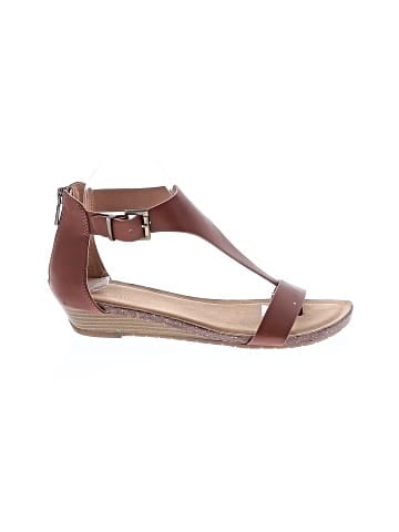 Kenneth Cole REACTION Wedges (view 1)