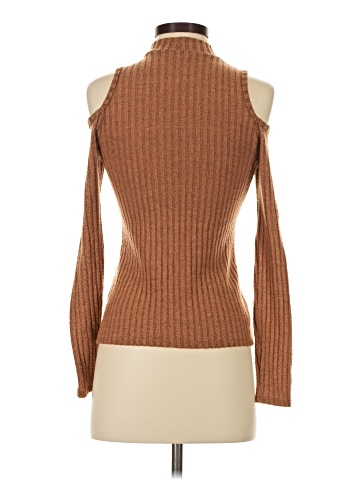 Gaze Sleeveless Top (view 2)