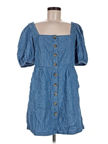 Old Navy Casual Dress (view 1)