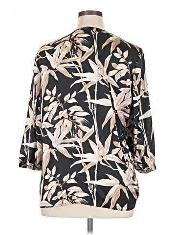 Draper's & Damon's 3/4 Sleeve Blouse (view 2)