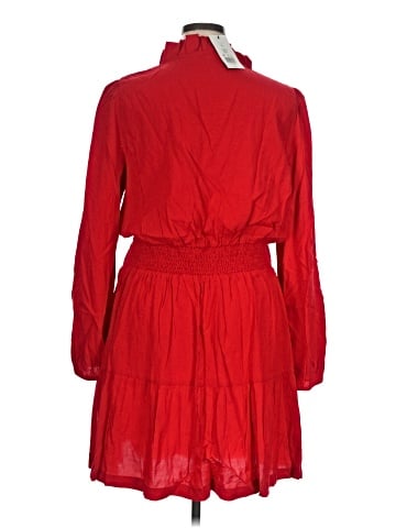 Crown & Ivy Casual Dress (view 2)
