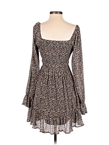 Le Lis Casual Dress (view 2)