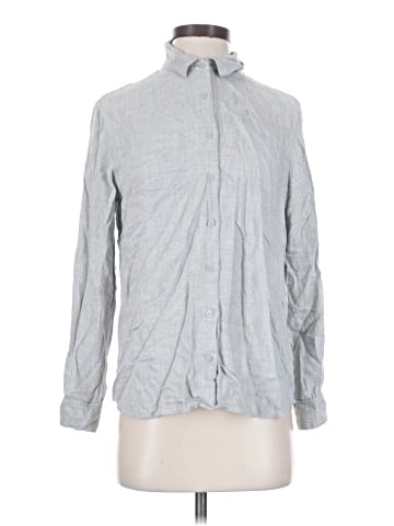 Uniqlo Long Sleeve Button-Down Shirt (view 1)