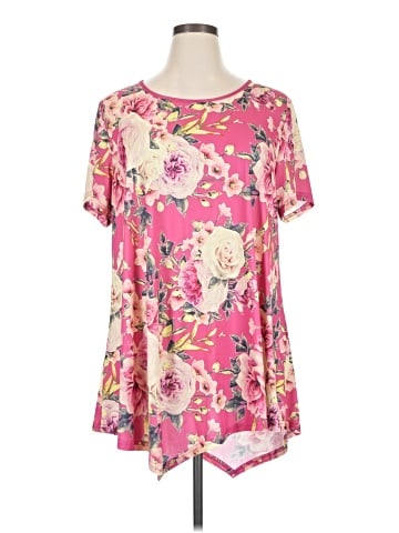 Lily by Firmiana Short Sleeve T-Shirt (view 1)