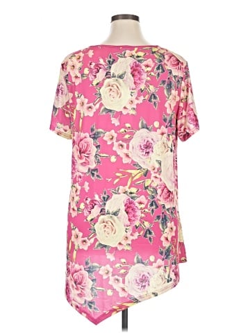Lily by Firmiana Short Sleeve T-Shirt (view 2)