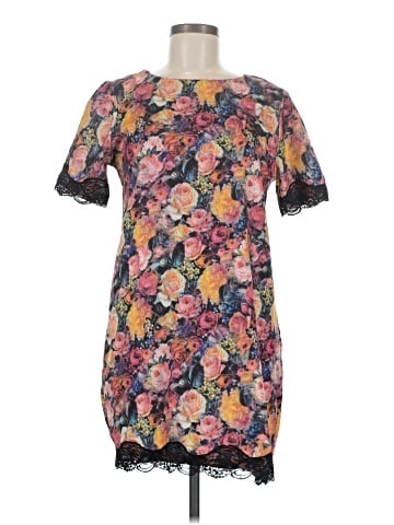 Trafaluc by Zara Casual Dress (view 1)