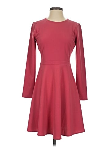 Gal Meets Glam Casual Dress (view 1)