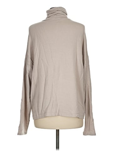 Bleusalt Turtleneck Sweater (view 2)